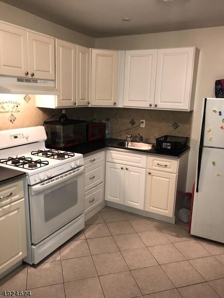 162-164 Scheerer Ave, Newark, NJ 07112 photo 8