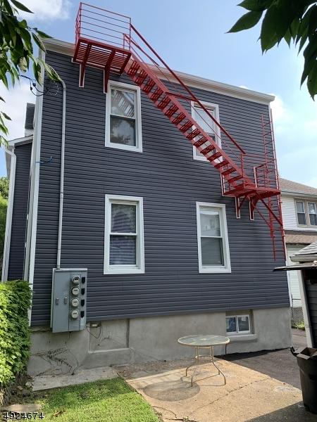 162-164 Scheerer Ave, Newark, NJ 07112 photo 3