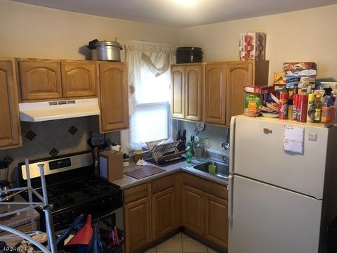 162-164 Scheerer Ave, Newark, NJ 07112 photo 6