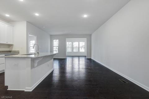 5 Brompton Pl, Randolph, NJ 07869 photo 6