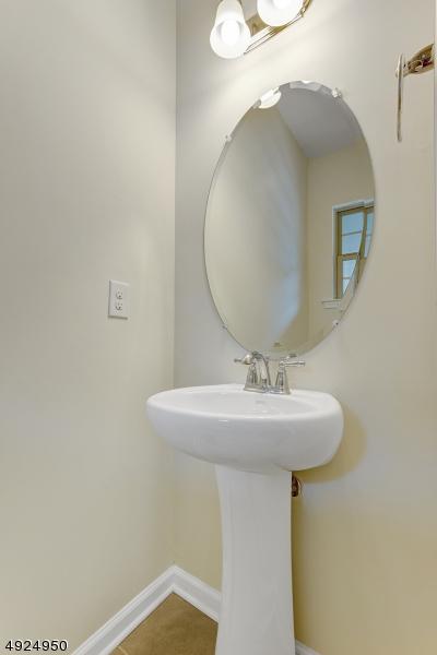 4 Brompton Pl, Randolph, NJ 07869 photo 8