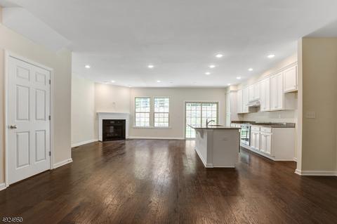 4 Brompton Pl, Randolph, NJ 07869 photo 4