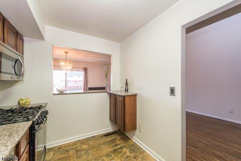 3 Dena Dr, Wanaque, NJ 07465 photo 6