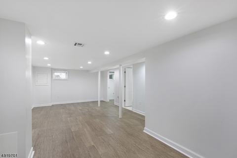 55 Coldevin Rd, Clark, NJ 07066 photo 11