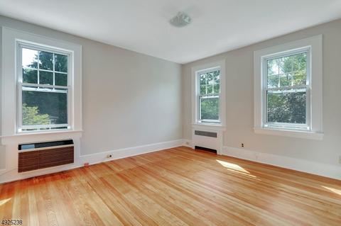 522 Passaic Ave, Nutley, NJ 07110 photo 9