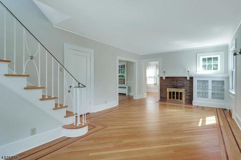 522 Passaic Ave, Nutley, NJ 07110 photo 3