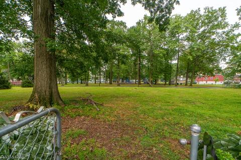 720 E Henry St, Linden, NJ 07036 photo 24