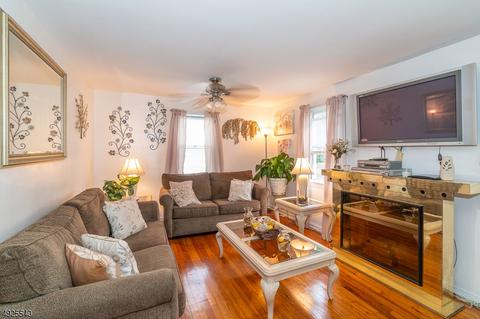 720 E Henry St, Linden, NJ 07036 photo 4