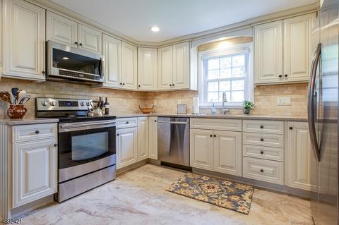 8 Park Ave, Mendham, NJ 07945 photo 7