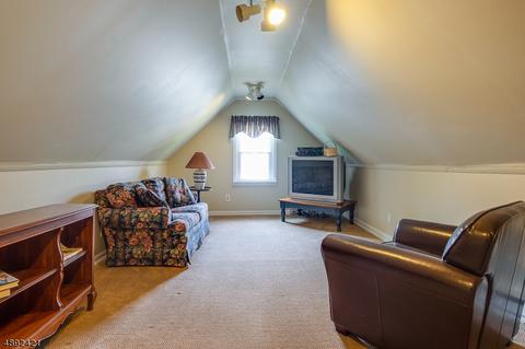 8 Park Ave, Mendham, NJ 07945 photo 15