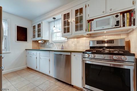 70 Springbrook Rd, Springfield, NJ 07081 photo 8