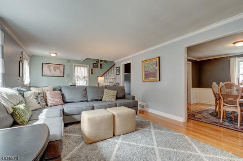 70 Springbrook Rd, Springfield, NJ 07081 photo 3