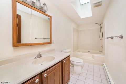 30 Snover Rd, Wantage, NJ 07461 photo 8