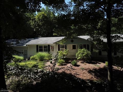 30 Snover Rd, Wantage, NJ 07461 photo 2