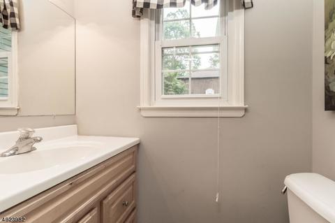 8 Hackberry Pl, Flemington, NJ 08822 photo 12