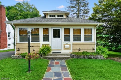 308 Sharp St, Hackettstown, NJ 07840 photo 1