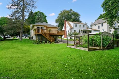 308 Sharp St, Hackettstown, NJ 07840 photo 3