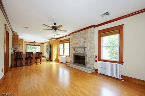 308 Sharp St, Hackettstown, NJ 07840 photo 8