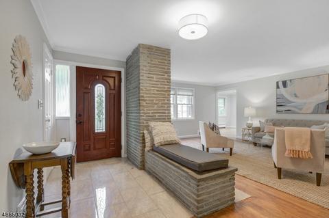 9 Garden Rd, Summit, NJ 07901 photo 3