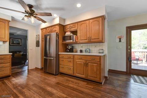 1007 Locust Ave, Plainfield, NJ 07060 photo 4
