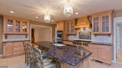 40 Branko Rd, Berkeley Heights, NJ 07922 photo 3