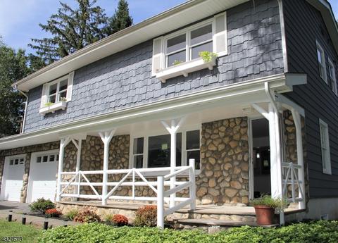 207 Pine St, Hackettstown, NJ 07840 photo 1