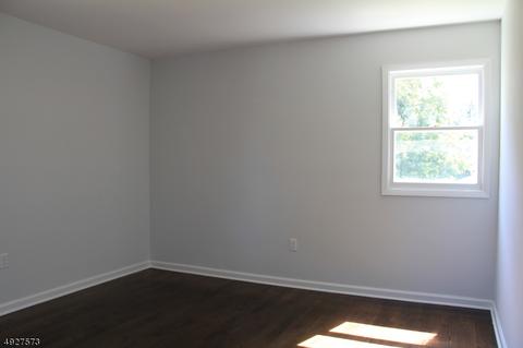 207 Pine St, Hackettstown, NJ 07840 photo 12