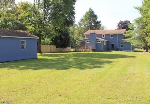 207 Pine St, Hackettstown, NJ 07840 photo 18