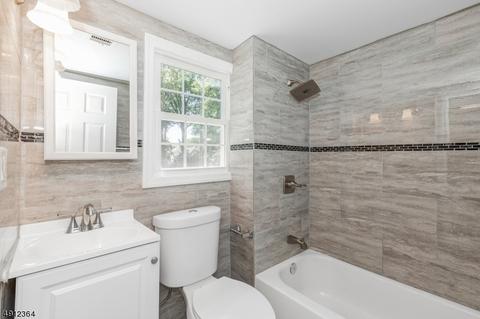 39 Olive St, Bloomfield, NJ 07003 photo 12