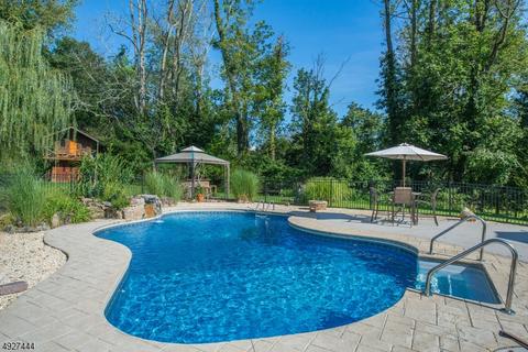 19 E Logan Rd, Randolph, NJ 07869 photo 3