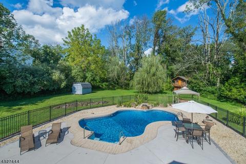 19 E Logan Rd, Randolph, NJ 07869 photo 2