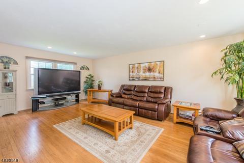 128 Greenrale Ave, Wayne, NJ 07470 photo 3