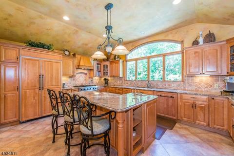 156-58 Coles Ave, Hackensack, NJ 07601 photo 2