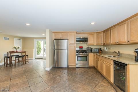 42 Allen Dr, Wayne, NJ 07470 photo 14