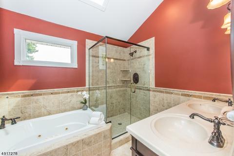 42 Allen Dr, Wayne, NJ 07470 photo 13