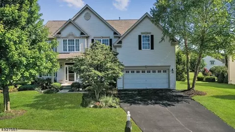 3 Arbor Ct, Clinton, NJ 08809 photo 2