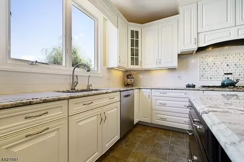 3 Arbor Ct, Clinton, NJ 08809 photo 8