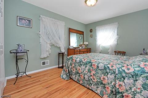 11 Longview Dr, Waldwick, NJ 07463 photo 11