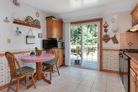 11 Longview Dr, Waldwick, NJ 07463 photo 9