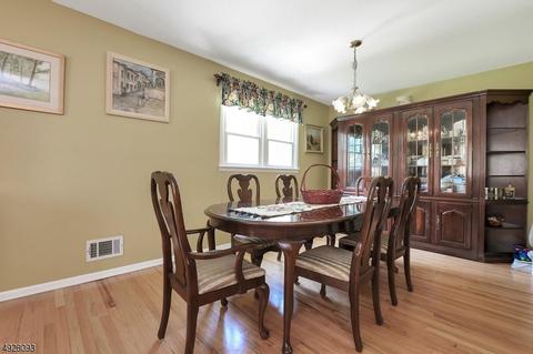 11 Longview Dr, Waldwick, NJ 07463 photo 10