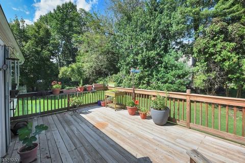 11 Longview Dr, Waldwick, NJ 07463 photo 17