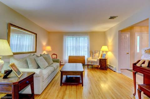 10 Memory Ln, Randolph, NJ 07869 photo 5