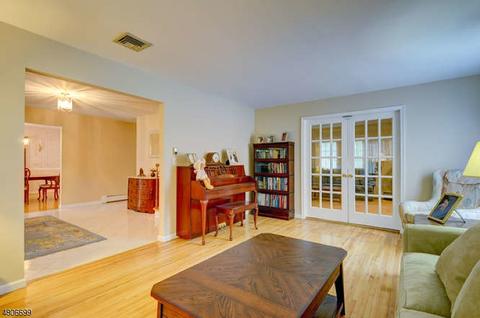 10 Memory Ln, Randolph, NJ 07869 photo 4