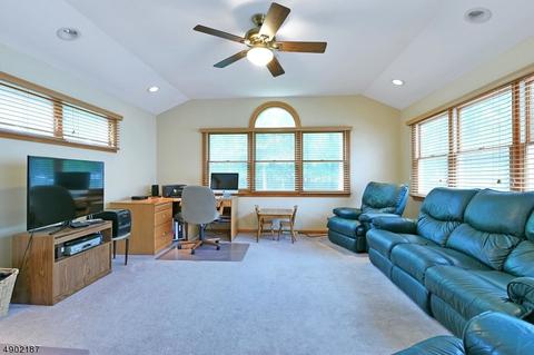 60 Pleasant Vw Dr, Wayne, NJ 07470 photo 12