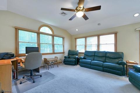 60 Pleasant Vw Dr, Wayne, NJ 07470 photo 13