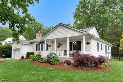 60 Pleasant Vw Dr, Wayne, NJ 07470 photo 3