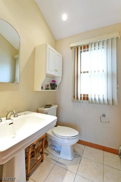 60 Pleasant Vw Dr, Wayne, NJ 07470 photo 19