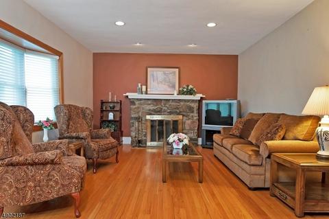 60 Pleasant Vw Dr, Wayne, NJ 07470 photo 5