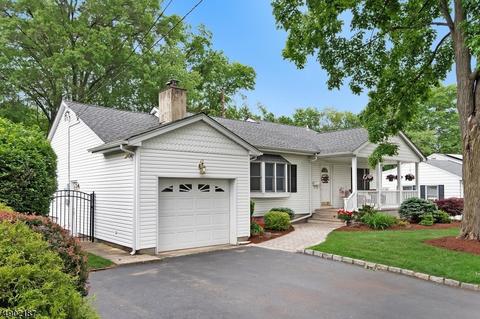 60 Pleasant Vw Dr, Wayne, NJ 07470 photo 2