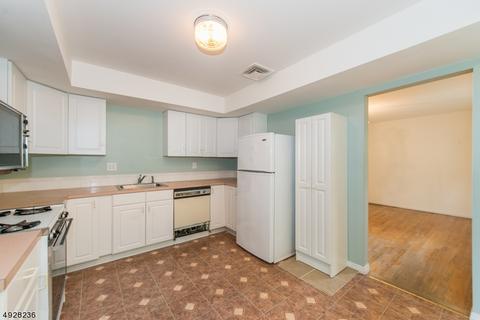 35 Anderson Dr, Wayne, NJ 07470 photo 5